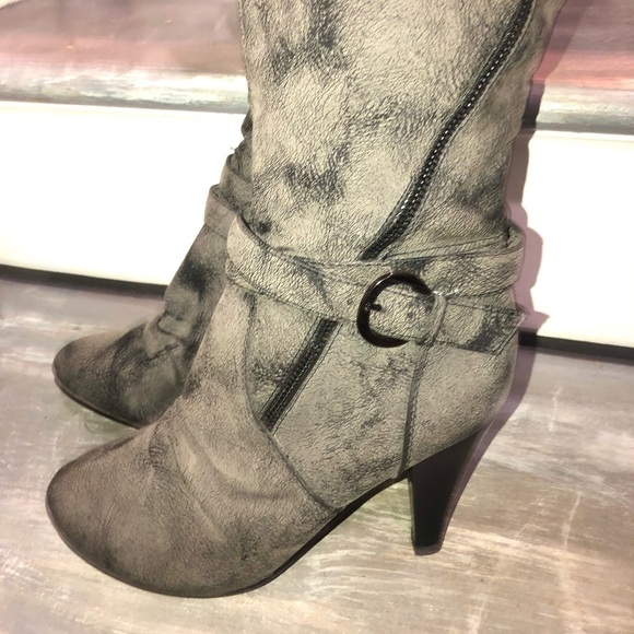 Rue 21 Gray Faux Suede Tall Boots 7 - Picture 2 of 8
